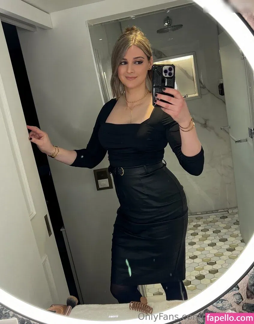 AlsoAshley Onlyfans Photo Gallery 