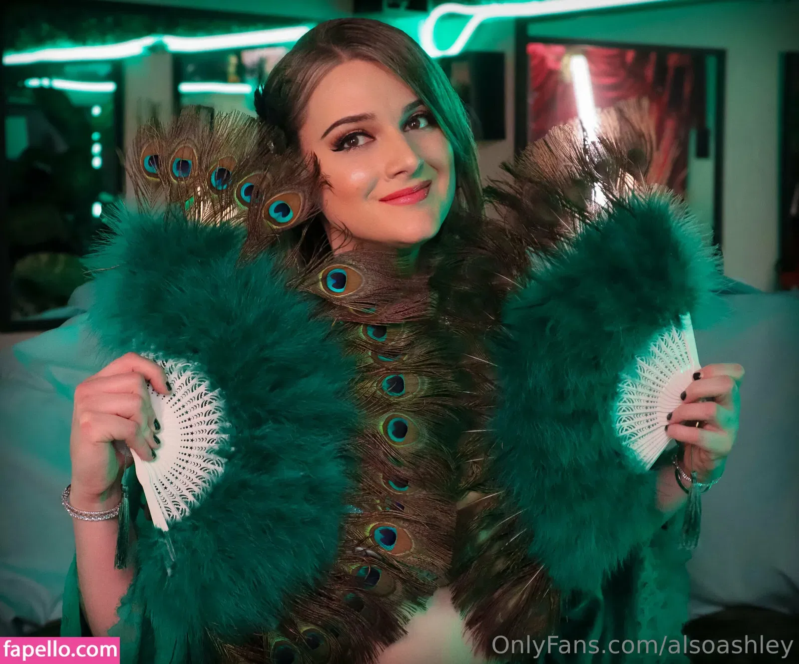 AlsoAshley Onlyfans Photo Gallery 