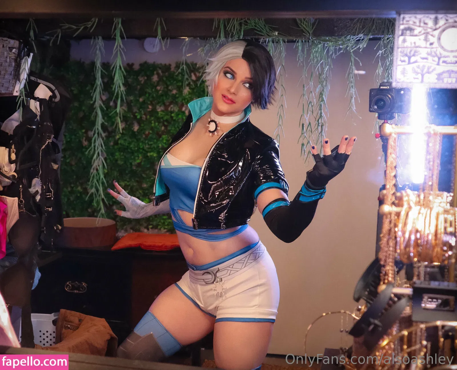 AlsoAshley Onlyfans Photo Gallery 