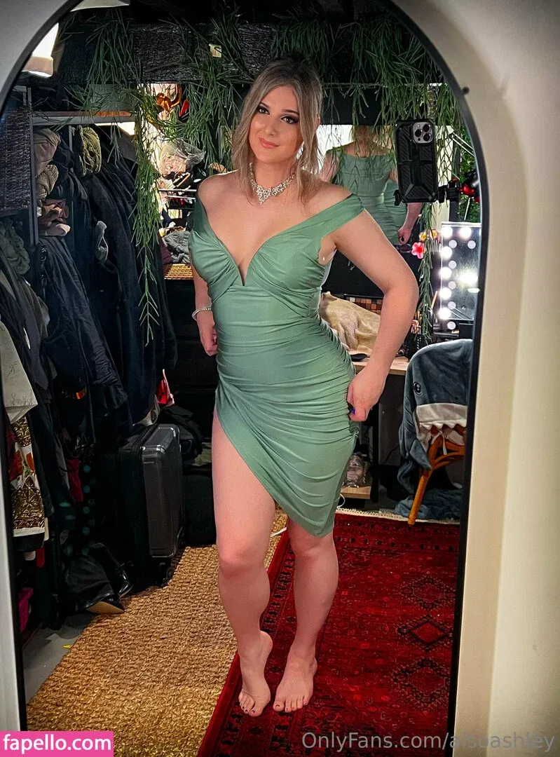 AlsoAshley Onlyfans Photo Gallery 