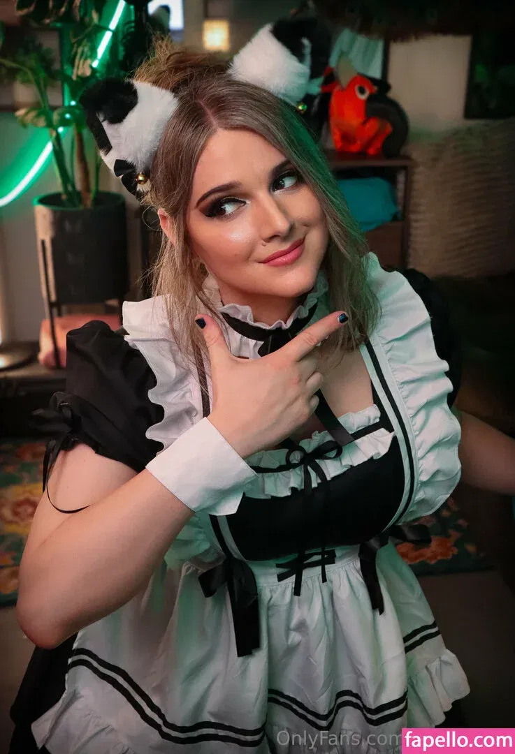 AlsoAshley Onlyfans Photo Gallery 