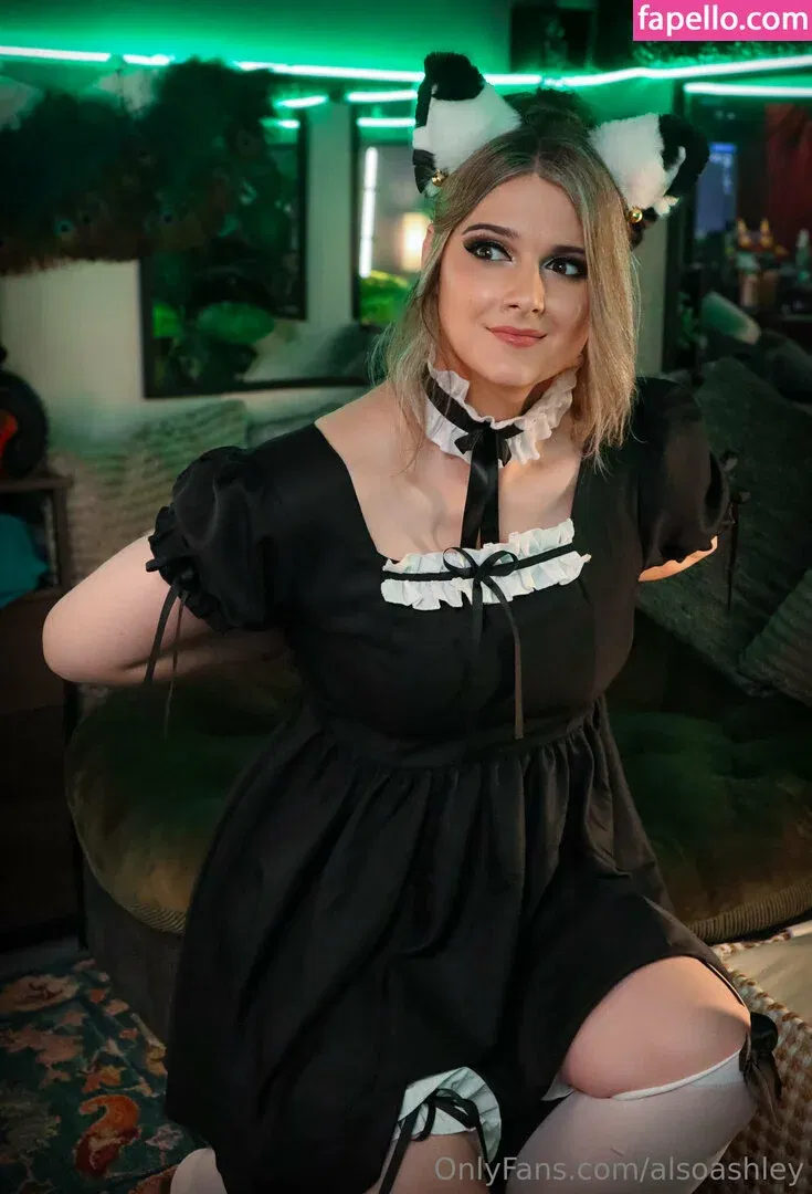 AlsoAshley Onlyfans Photo Gallery 