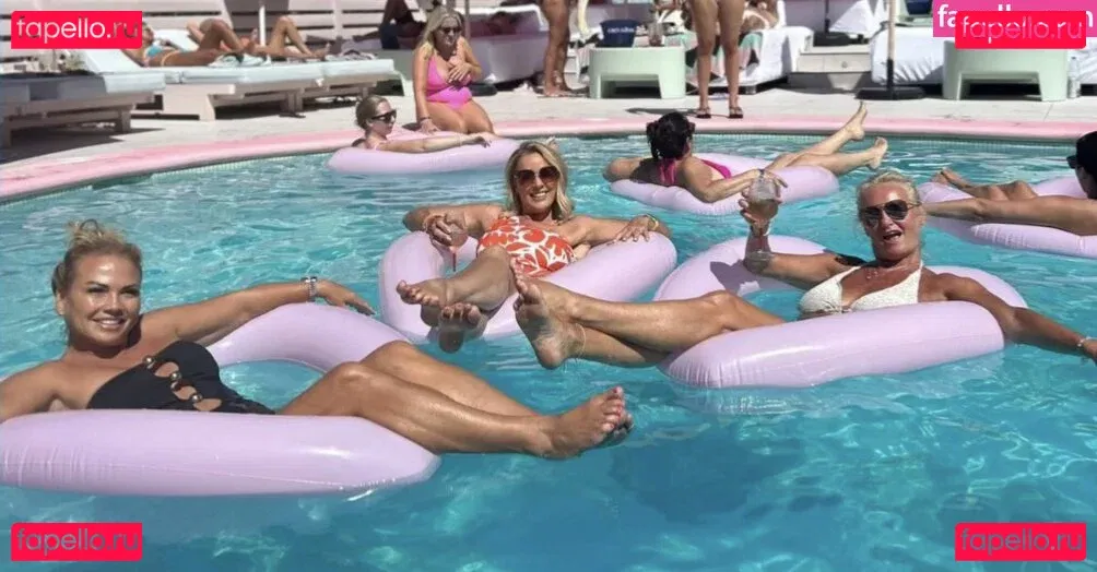 Claire Sweeney Onlyfans Photo Gallery 