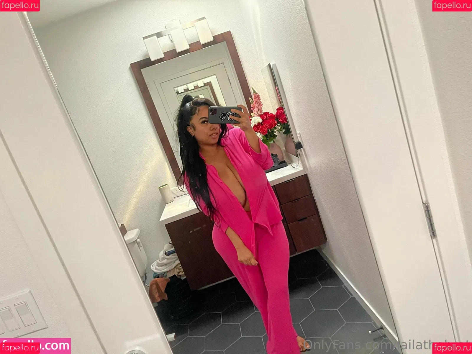 lailathebrat Onlyfans Photo Gallery 