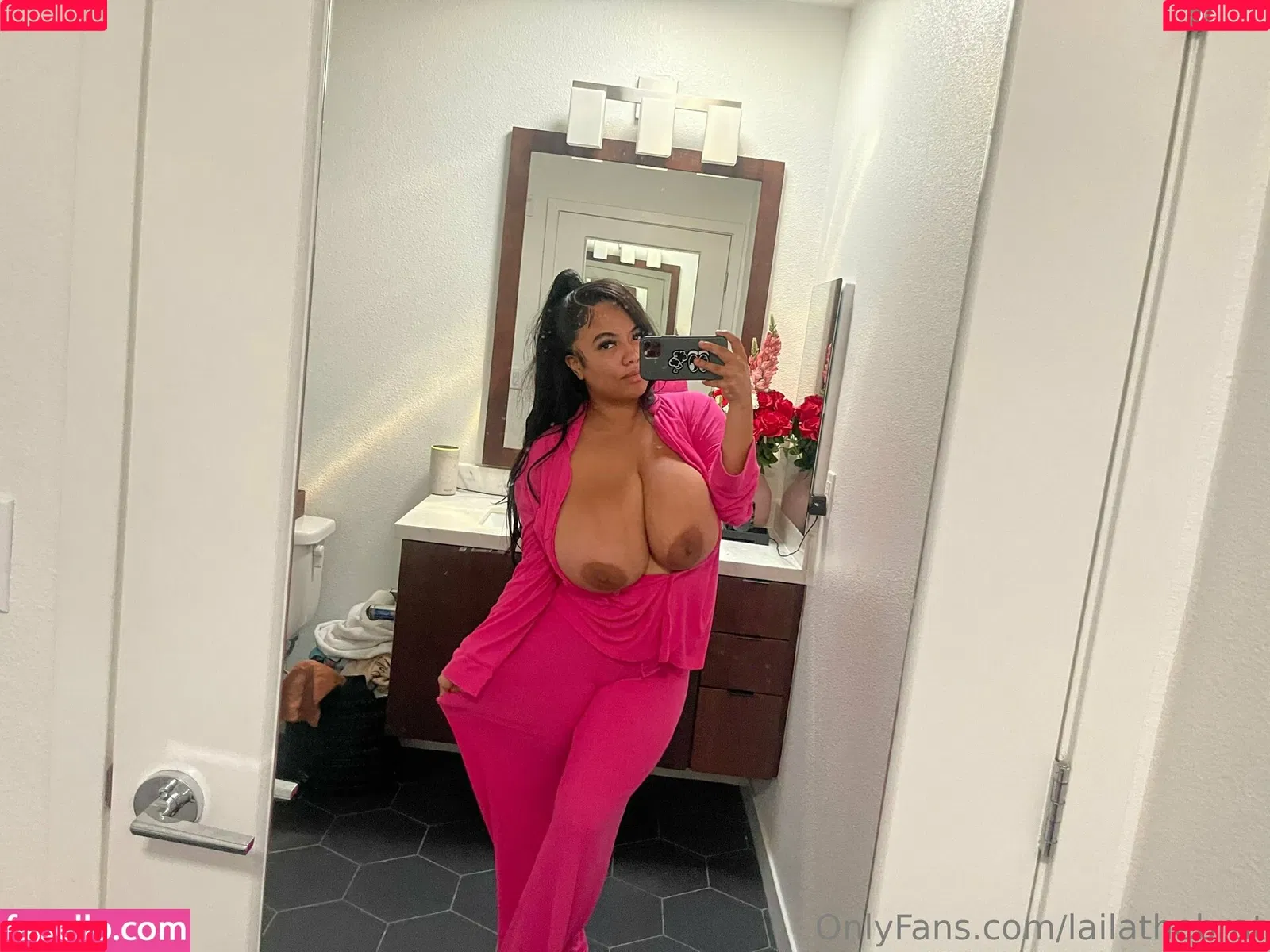 lailathebrat Onlyfans Photo Gallery 