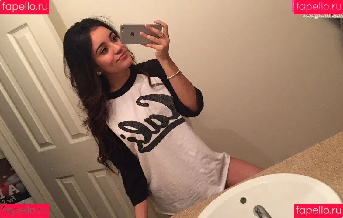 Mikaela Vega Onlyfans Photo Gallery 
