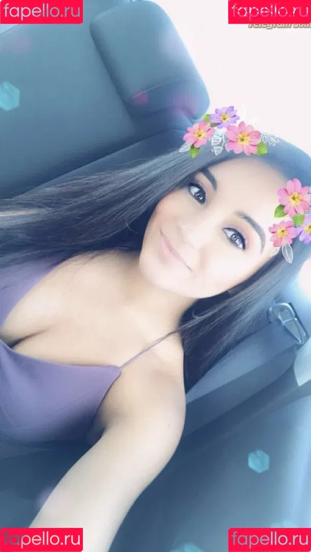 Mikaela Vega Onlyfans Photo Gallery 