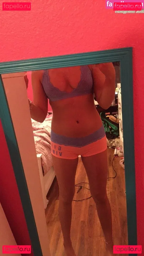 Mikaela Vega Onlyfans Photo Gallery 