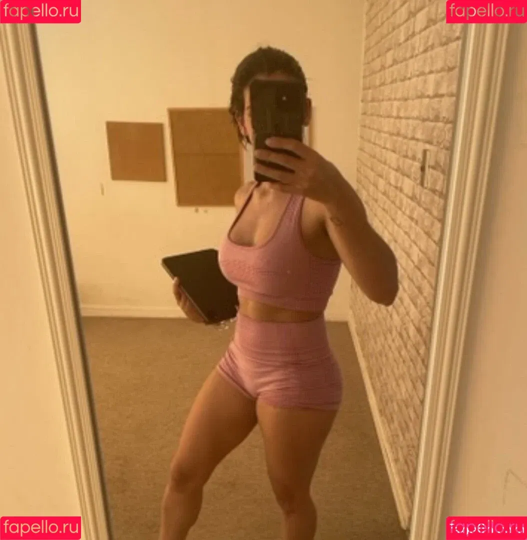 Sara Miller Onlyfans Photo Gallery 