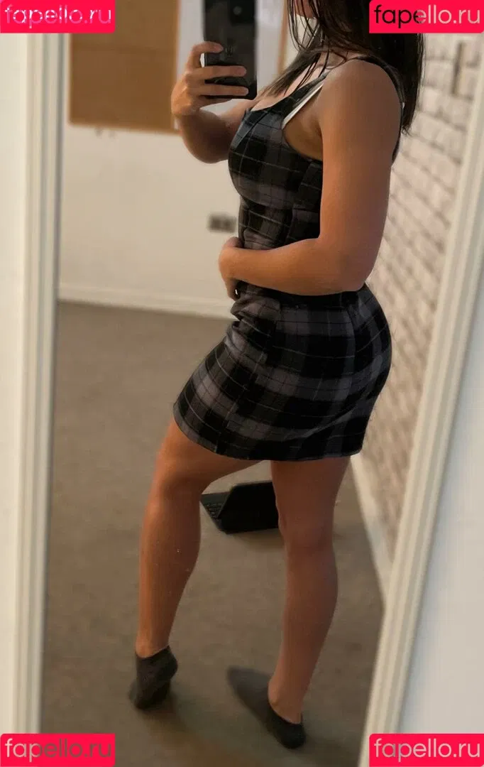 Sara Miller Onlyfans Photo Gallery 