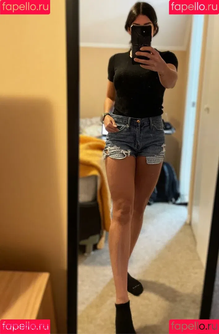 Sara Miller Onlyfans Photo Gallery 