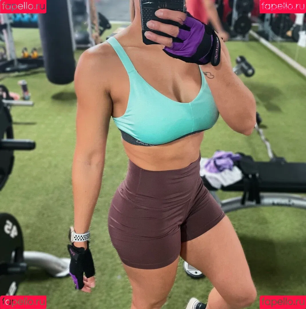 Sara Miller Onlyfans Photo Gallery 