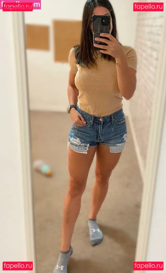 Sara Miller Onlyfans Photo Gallery 