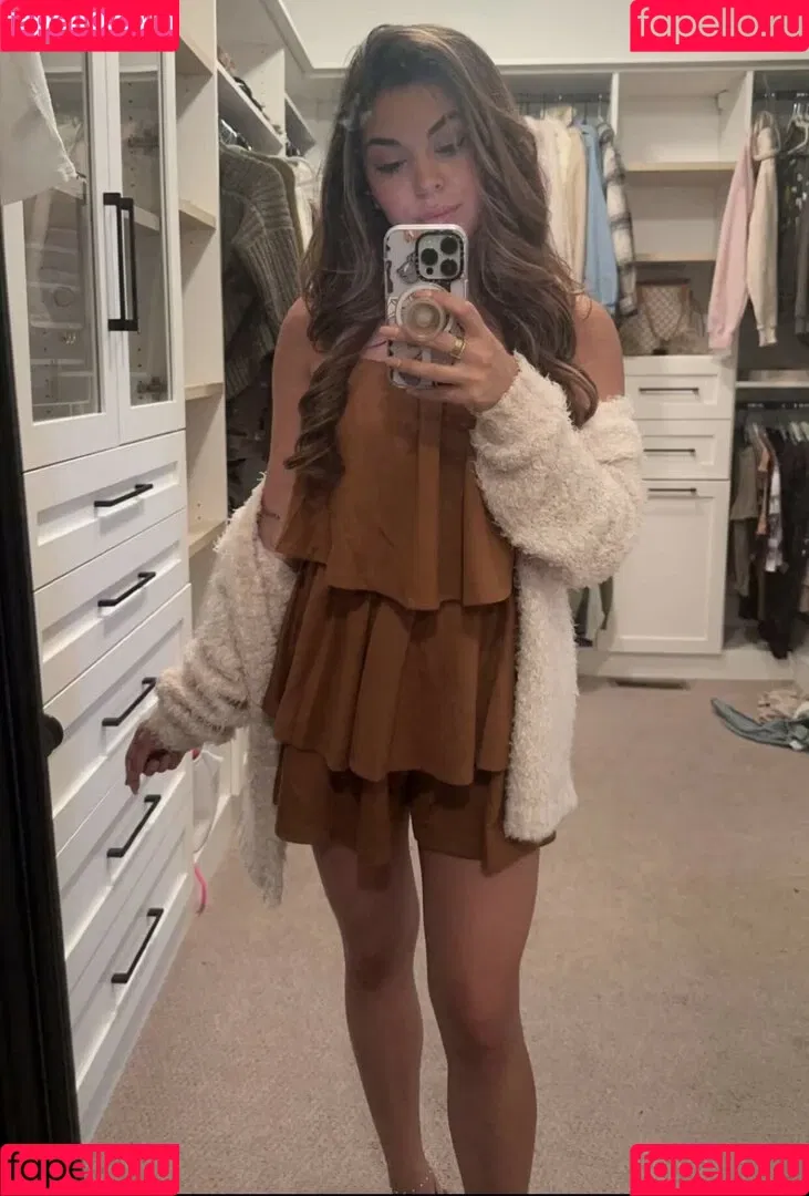 Steph Pappas Onlyfans Photo Gallery 