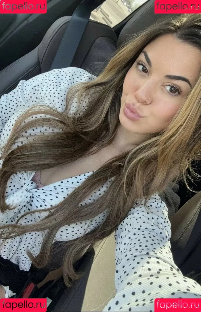 Steph Pappas Onlyfans Photo Gallery 