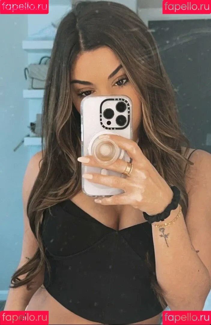 Steph Pappas Onlyfans Photo Gallery 