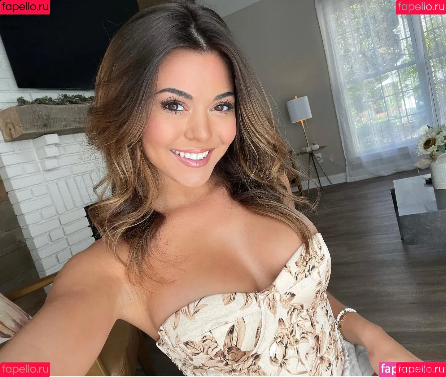 Steph Pappas Onlyfans Photo Gallery 