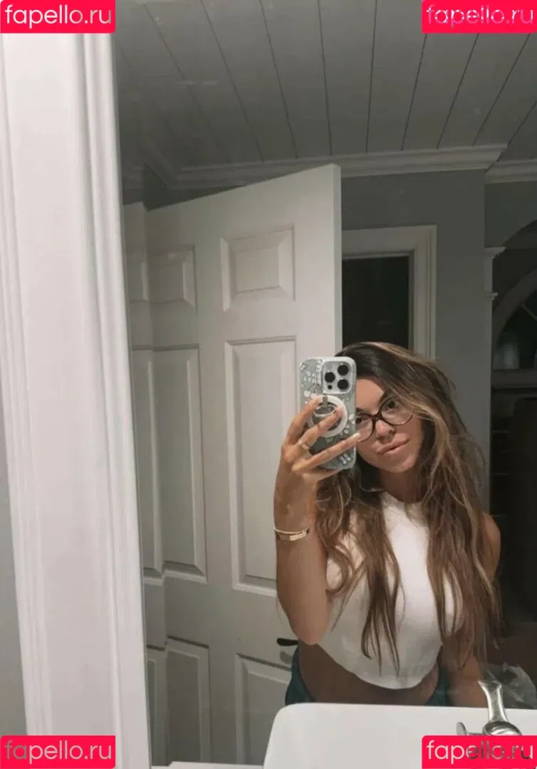 Steph Pappas Onlyfans Photo Gallery 