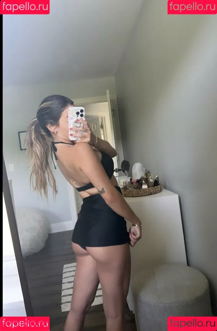Steph Pappas Onlyfans Photo Gallery 