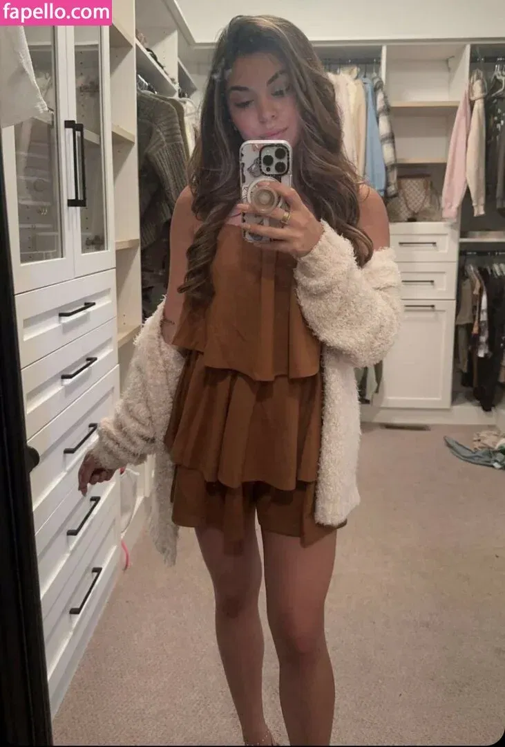 Steph Pappas Onlyfans Photo Gallery 