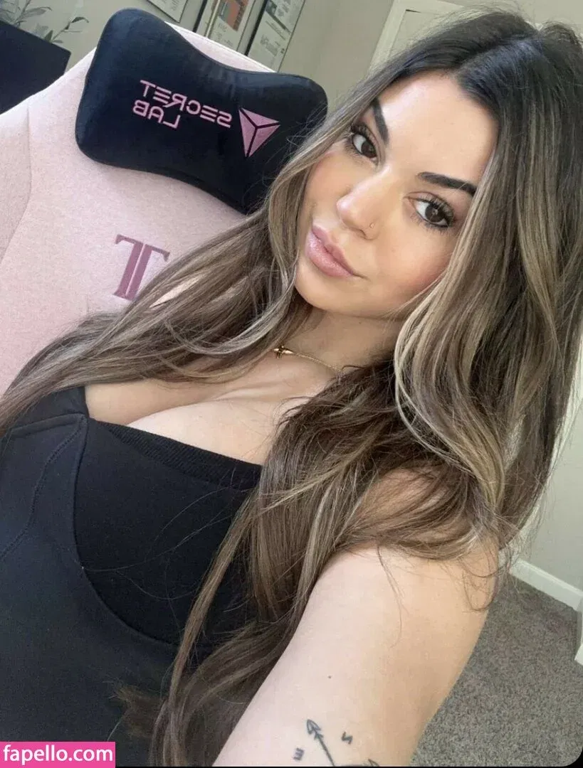 Steph Pappas Onlyfans Photo Gallery 