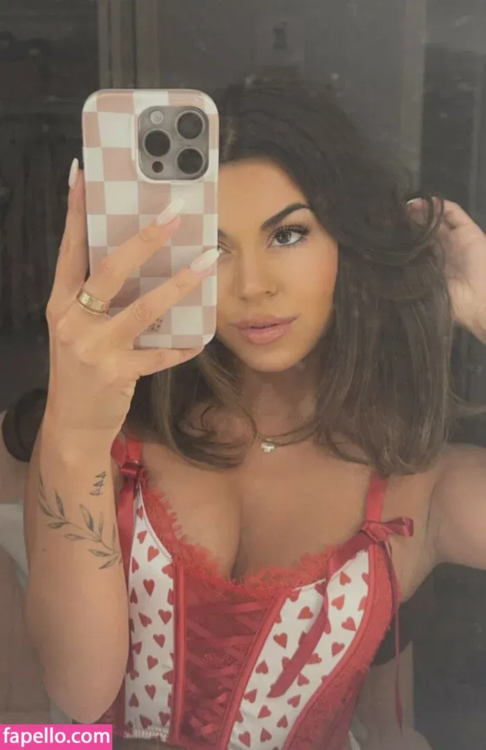 Steph Pappas Onlyfans Photo Gallery 