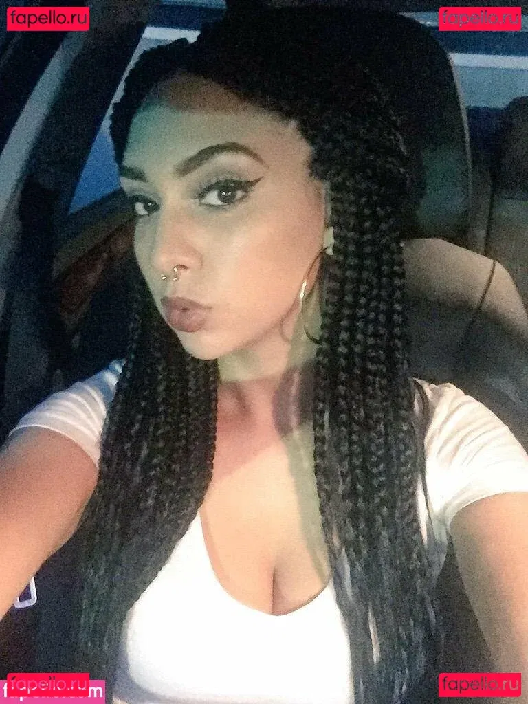 Annamariesarai Onlyfans Photo Gallery 