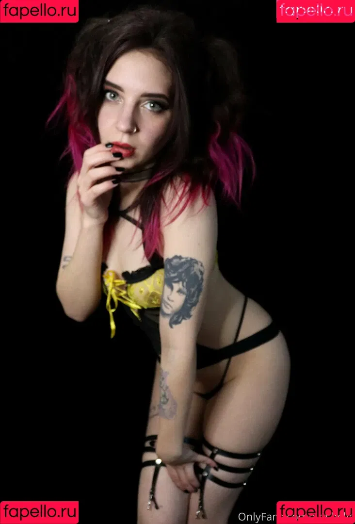 ara.bella Onlyfans Photo Gallery 