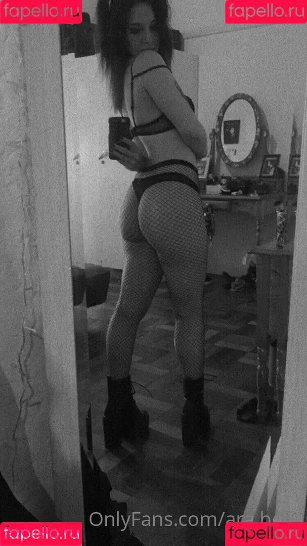 ara.bella Onlyfans Photo Gallery 