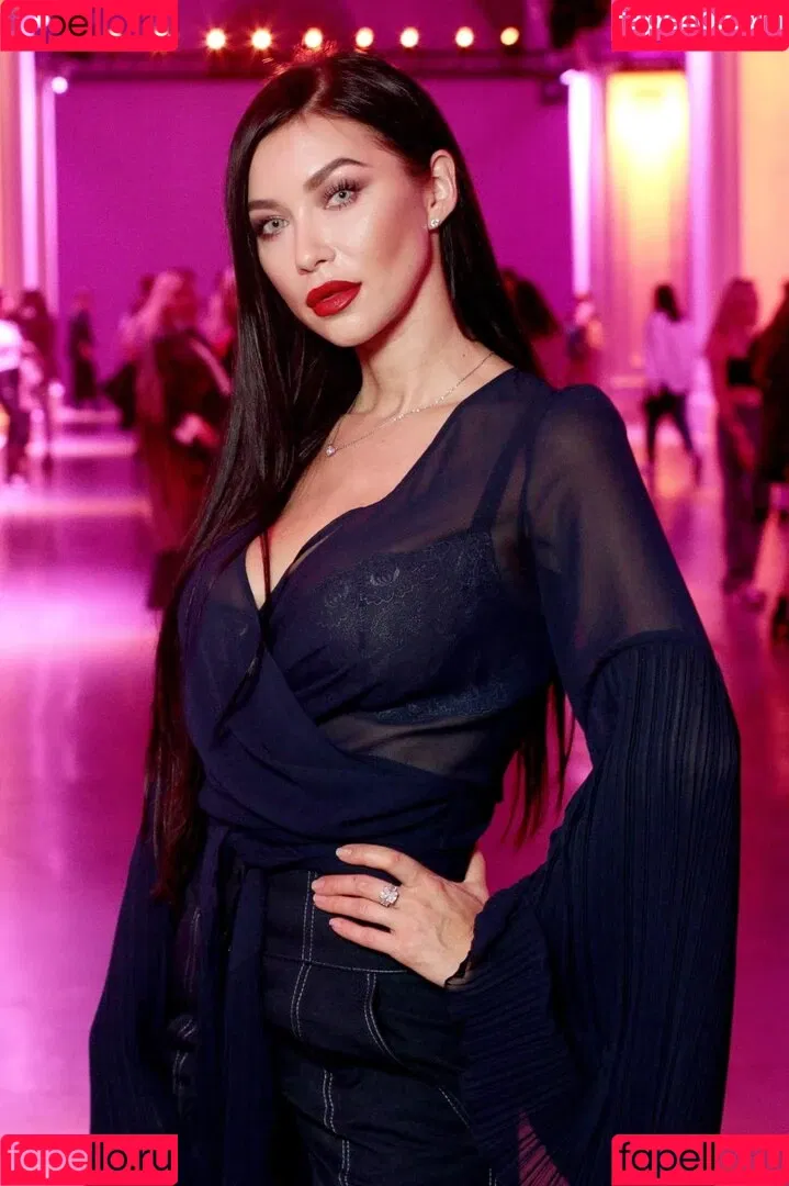 Polina Logunova Onlyfans Photo Gallery 