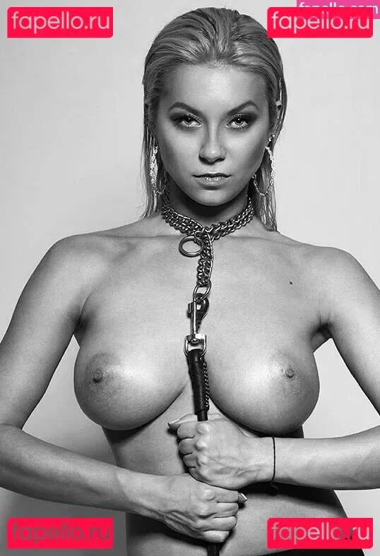 Polina Logunova Onlyfans Photo Gallery 