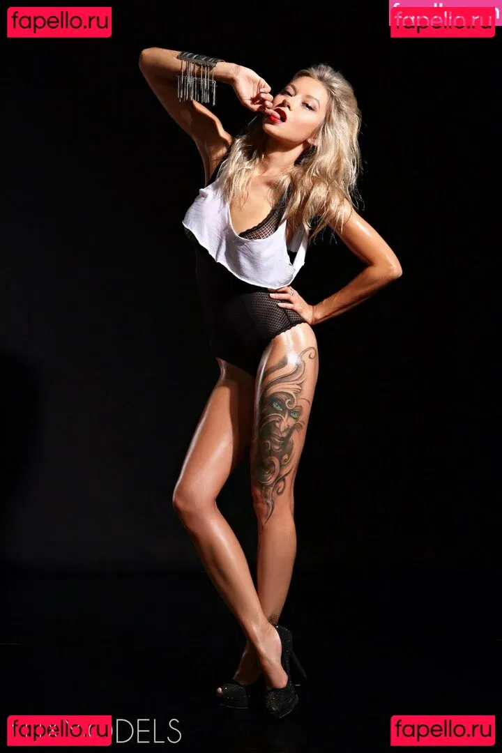 Polina Logunova Onlyfans Photo Gallery 