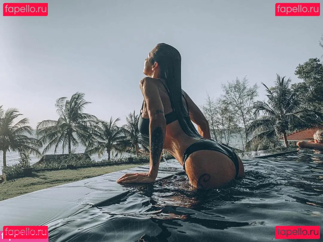 Polina Logunova Onlyfans Photo Gallery 