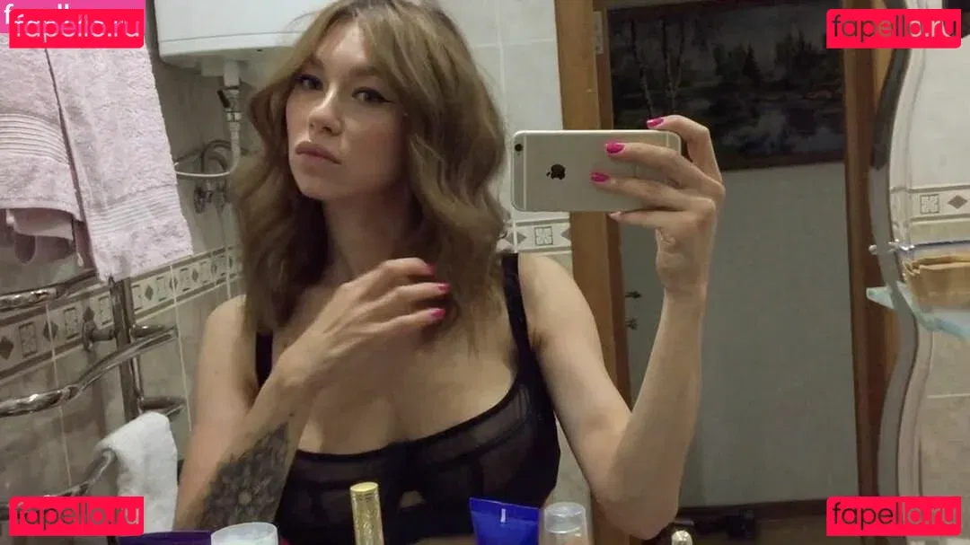 Polina Logunova Onlyfans Photo Gallery 