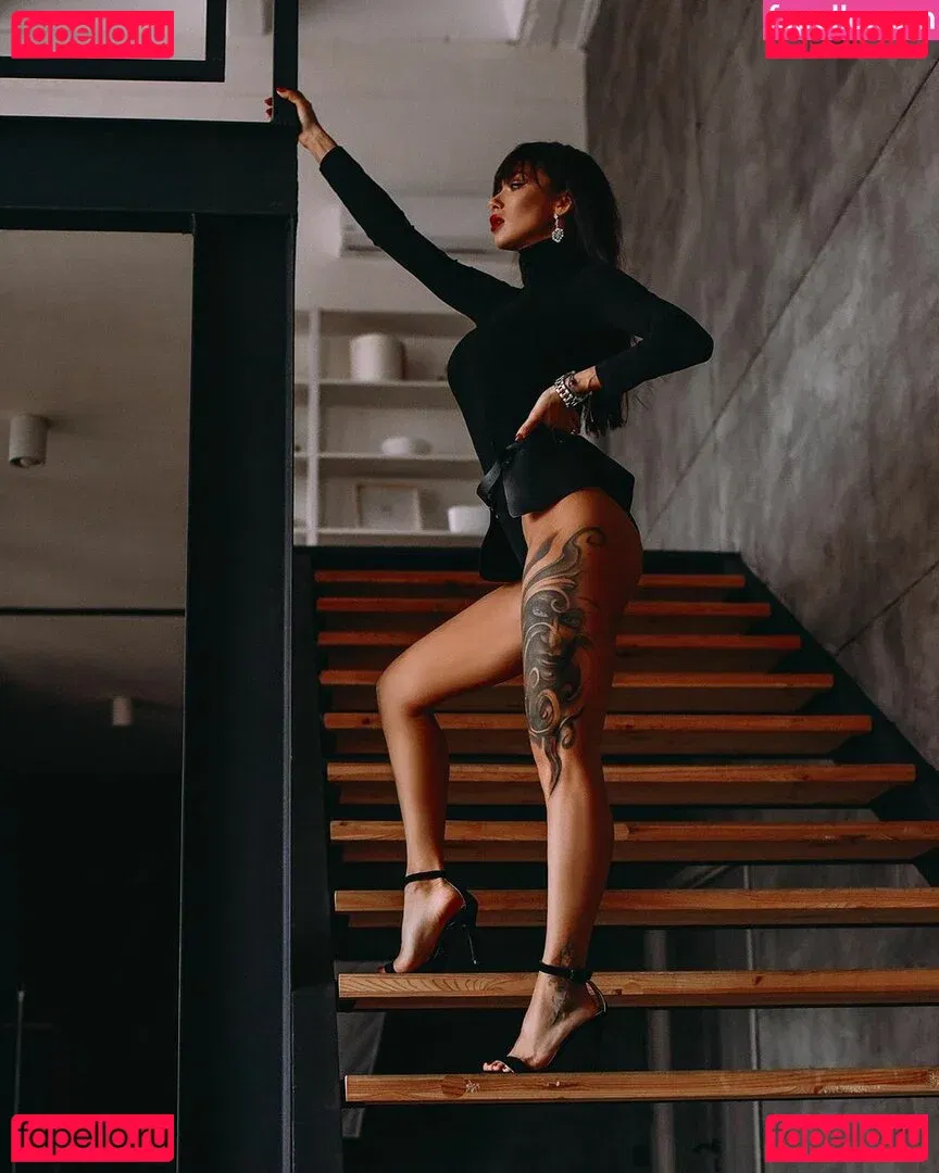 Polina Logunova Onlyfans Photo Gallery 