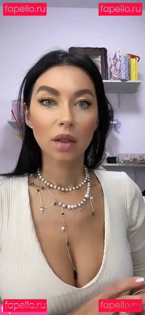 Polina Logunova Onlyfans Photo Gallery 