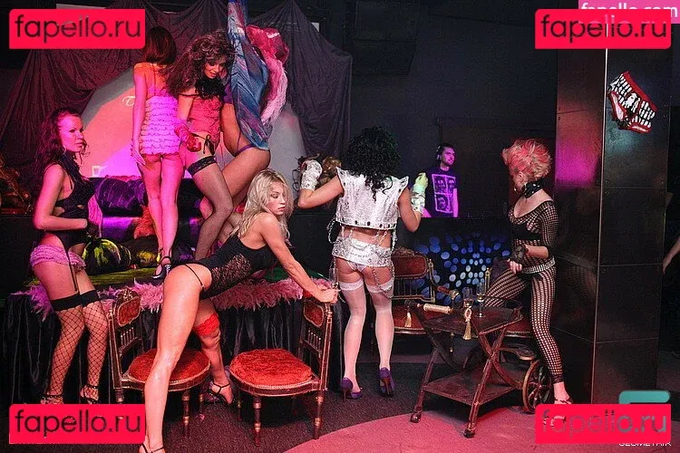 Polina Logunova Onlyfans Photo Gallery 