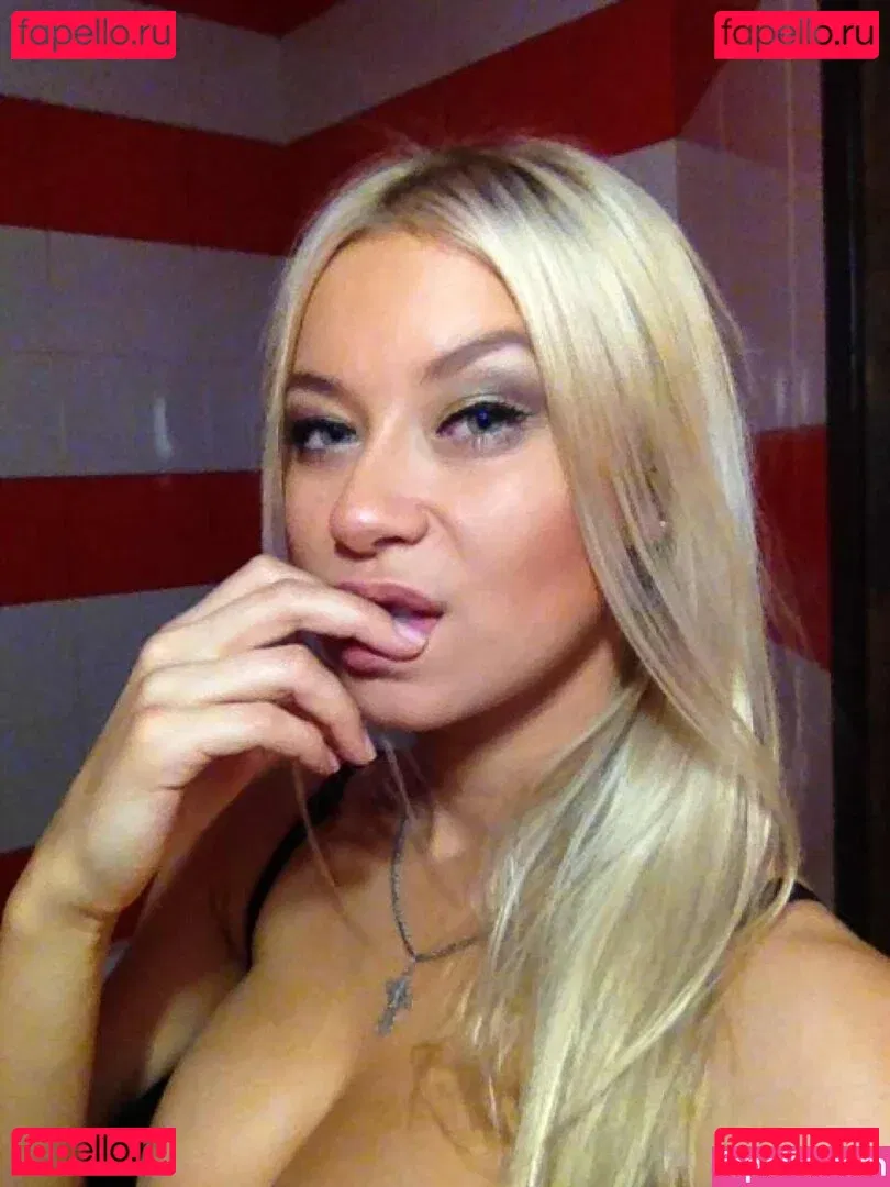 Polina Logunova Onlyfans Photo Gallery 