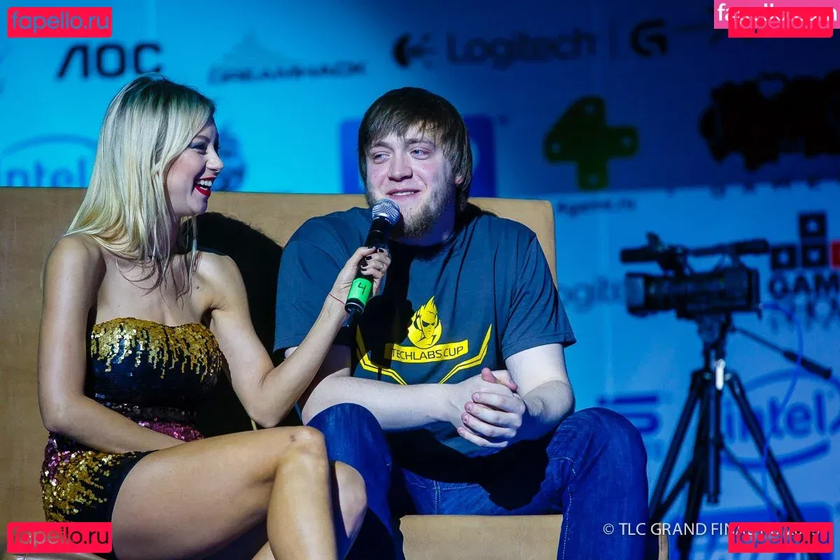 Polina Logunova Onlyfans Photo Gallery 