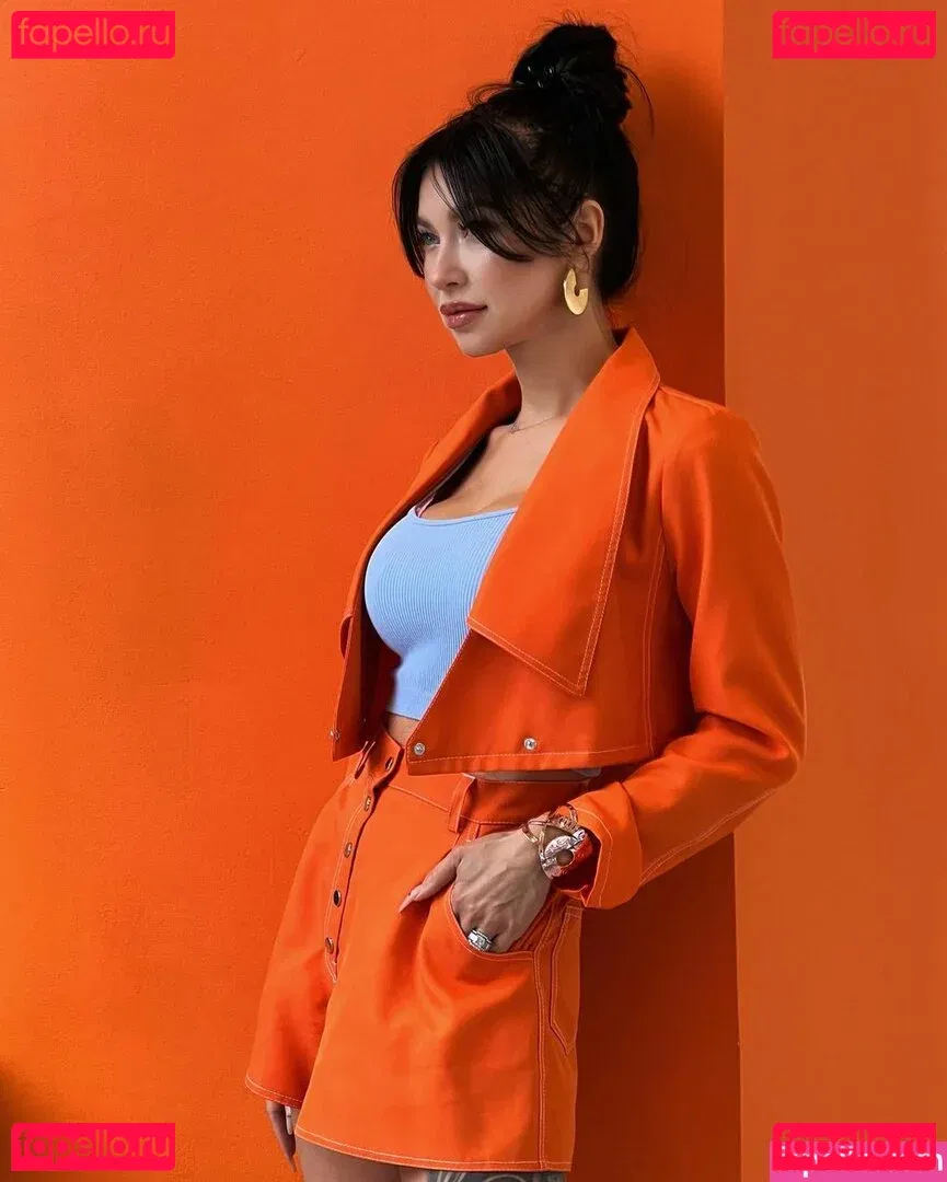 Polina Logunova Onlyfans Photo Gallery 