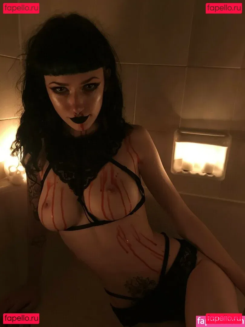 Elaraelias Onlyfans Photo Gallery 