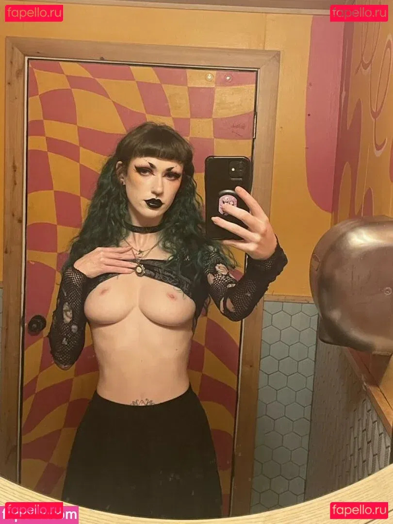 Elaraelias Onlyfans Photo Gallery 