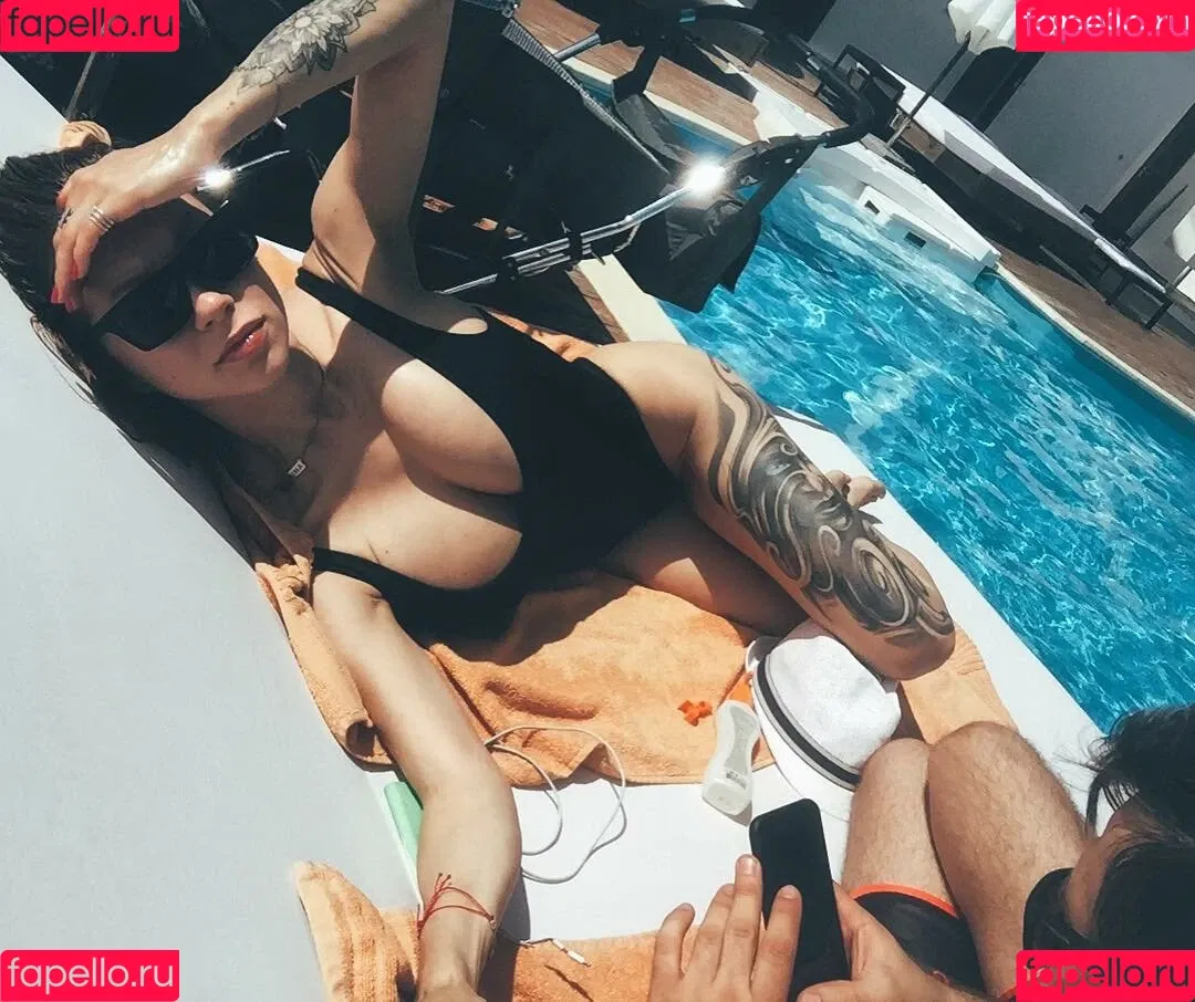 Polina Logunova Onlyfans Photo Gallery 