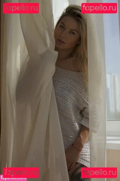 Polina Logunova Onlyfans Photo Gallery 