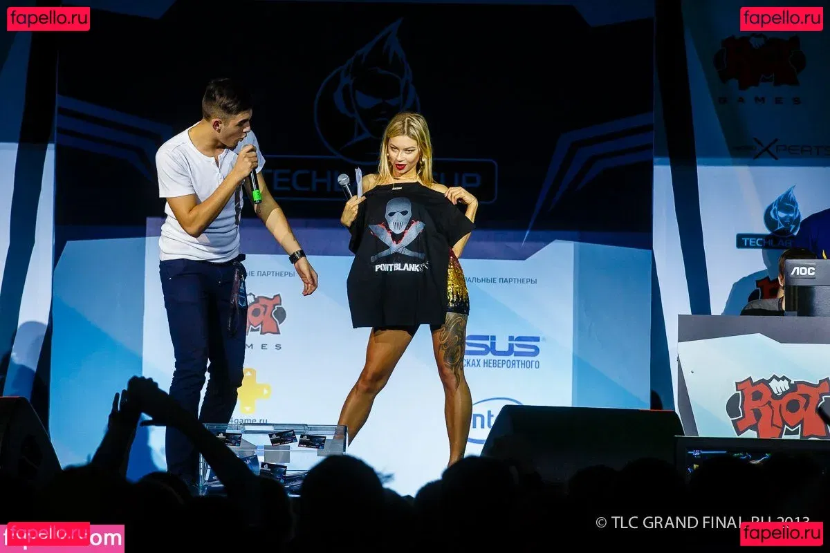 Polina Logunova Onlyfans Photo Gallery 