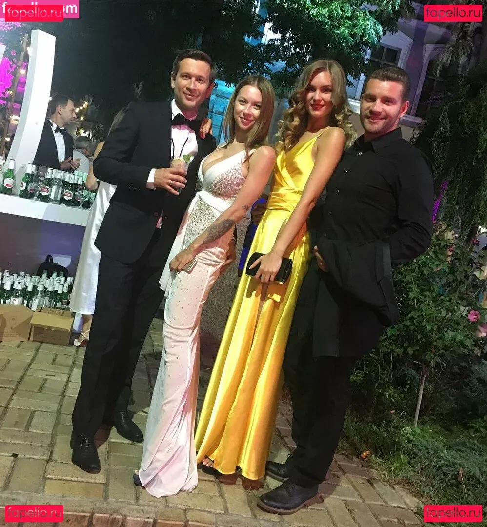 Polina Logunova Onlyfans Photo Gallery 