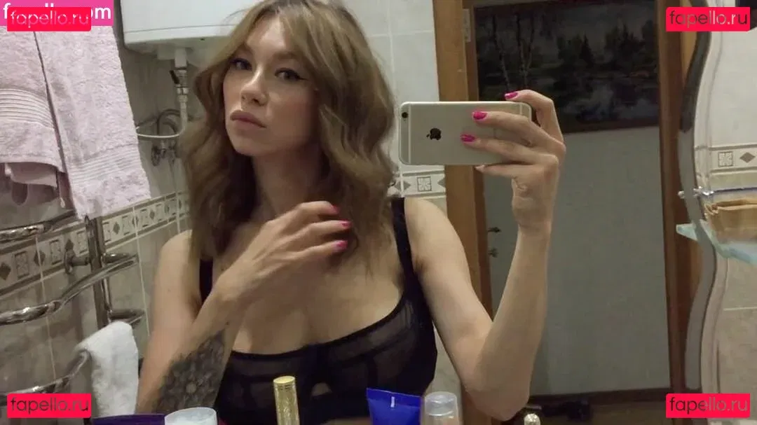 Polina Logunova Onlyfans Photo Gallery 