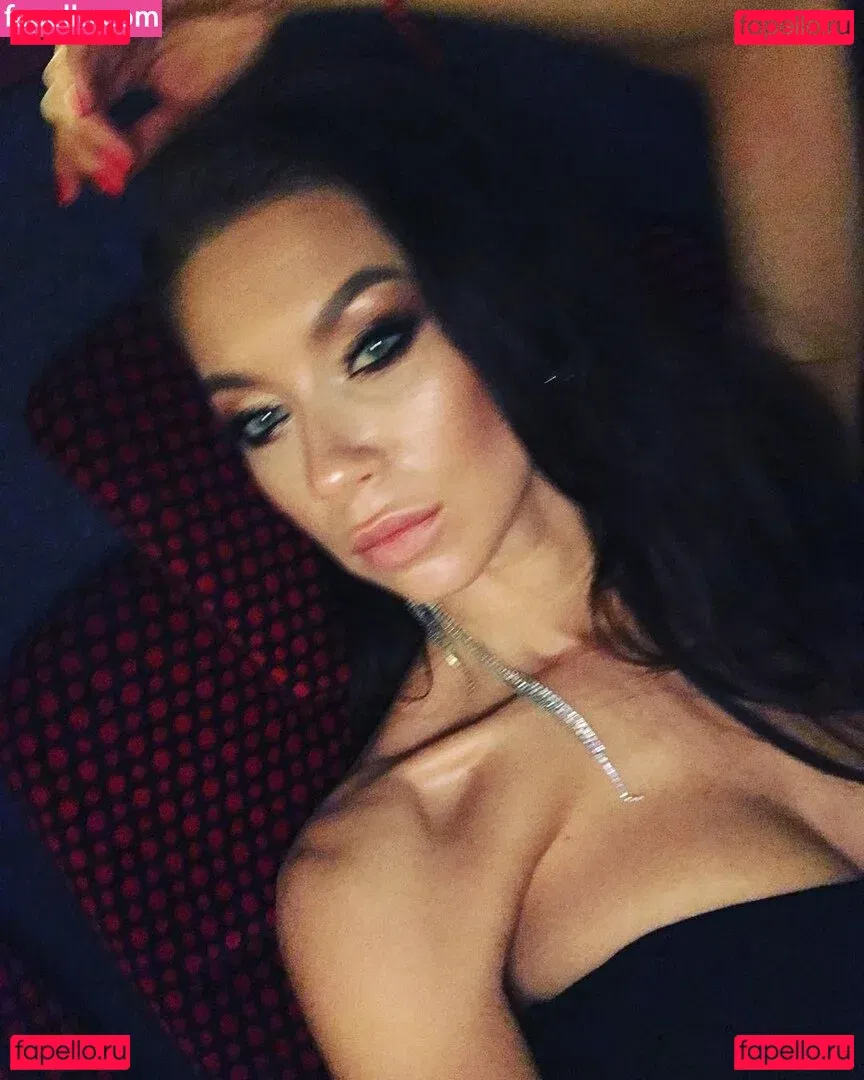 Polina Logunova Onlyfans Photo Gallery 