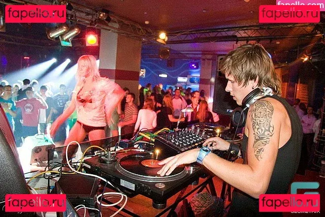 Polina Logunova Onlyfans Photo Gallery 