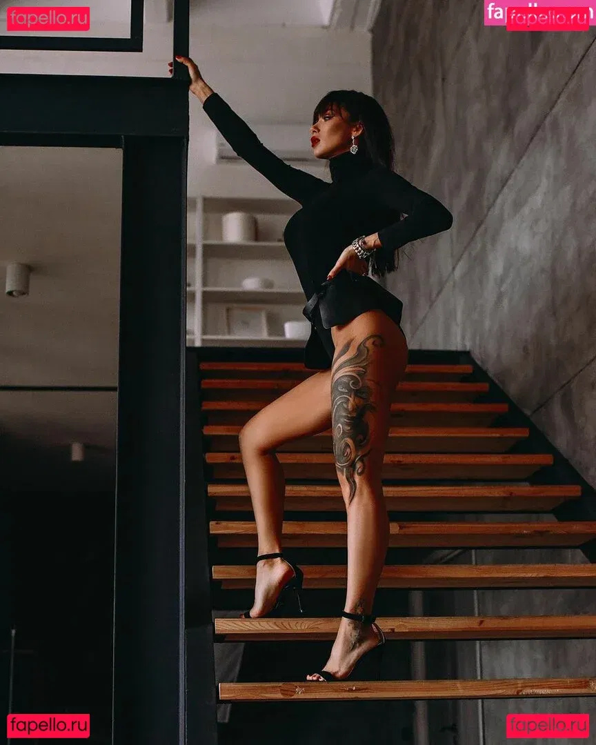 Polina Logunova Onlyfans Photo Gallery 